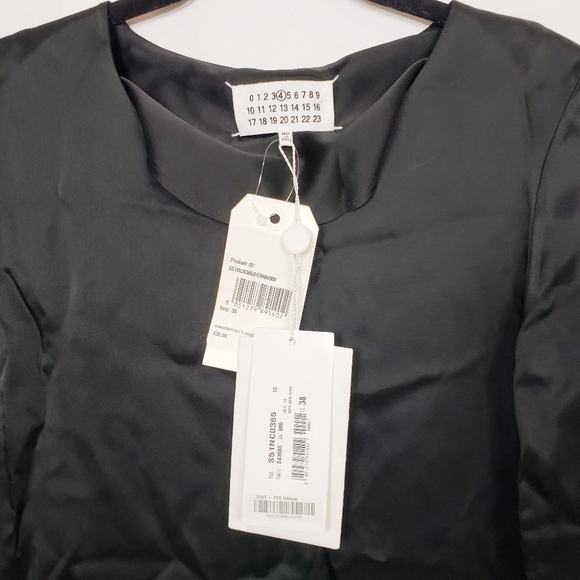 🆕️ MMM black long sleeve blouse - Picture 2 of 8